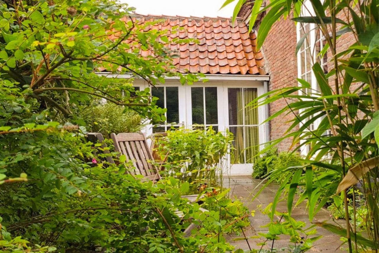 Rustic Retreat: Fireplace, Bbq, + Forest Access Burgh-Haamstede Zewnętrze zdjęcie